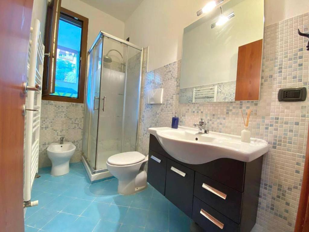 Apartment Conte Rosso House, Con Doppia Terrazza In Coorte Tranquilla A Due Passi Da Stazione E Metropolitana Lambrate Mailand