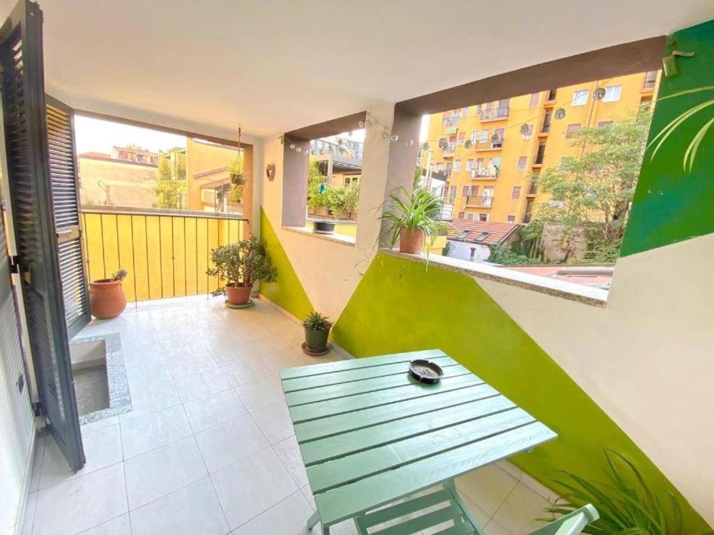 Apartment Conte Rosso House, Con Doppia Terrazza In Coorte Tranquilla A Due Passi Da Stazione E Metropolitana Lambrate Mailand